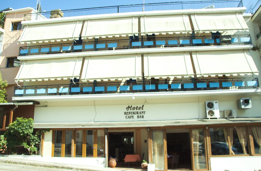 Stavrodromi Hotel อีกูเมนิทซา ภายนอก รูปภาพ