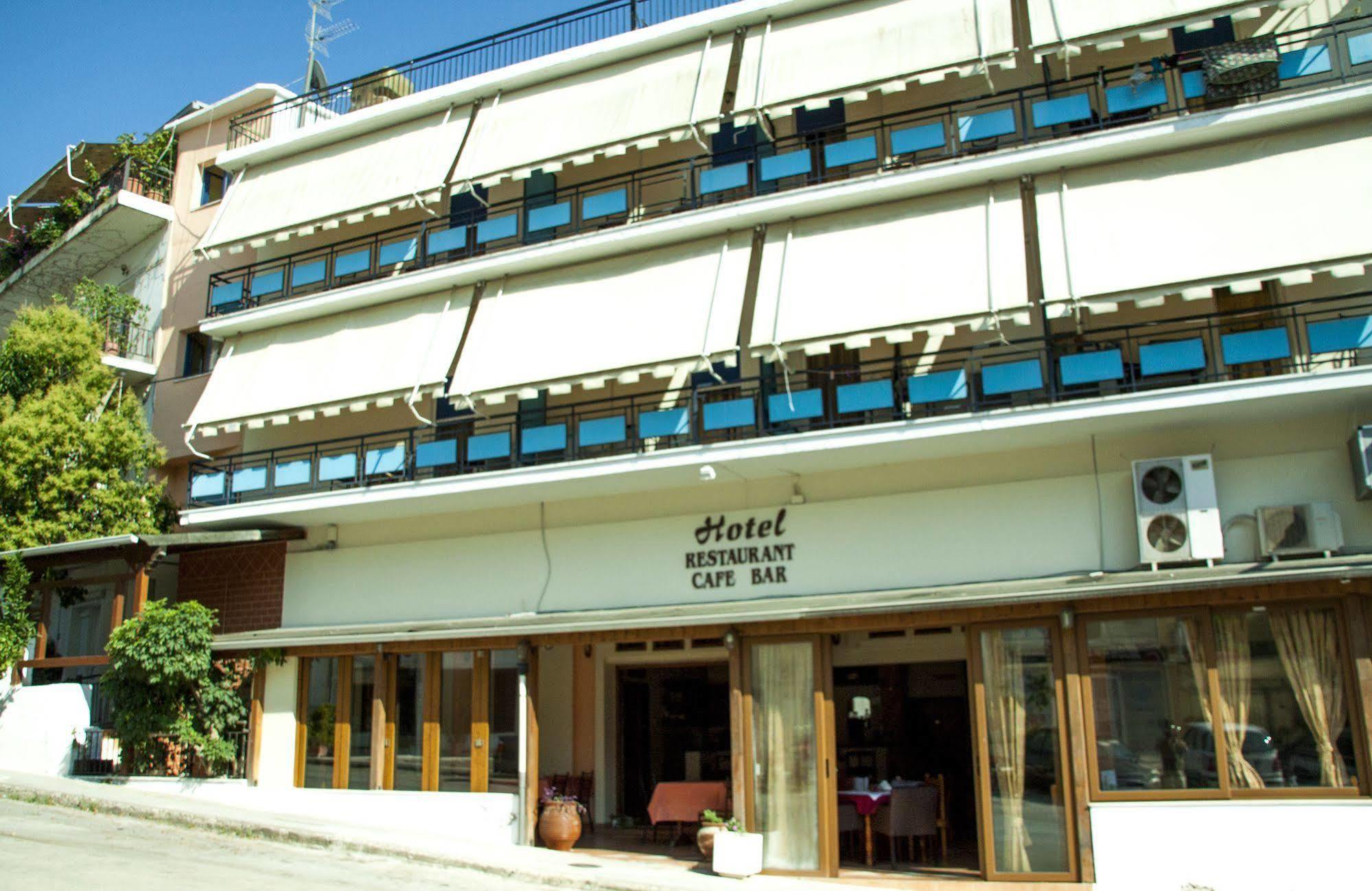 Stavrodromi Hotel อีกูเมนิทซา ภายนอก รูปภาพ